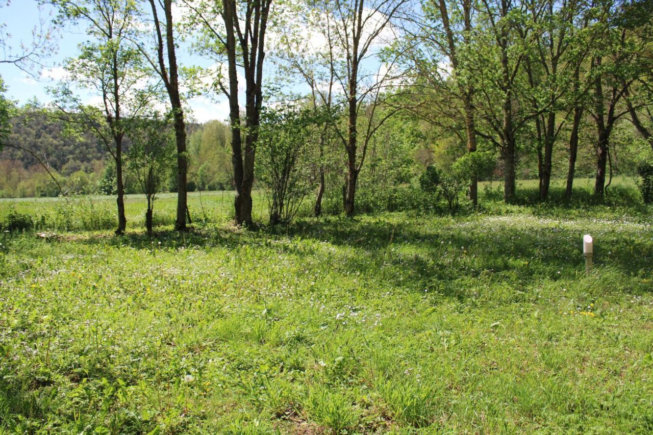 Camping Vert Lavande Belmont-sur-Rance Exterior foto
