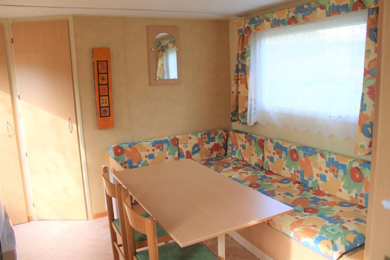 Camping Vert Lavande Belmont-sur-Rance Exterior foto