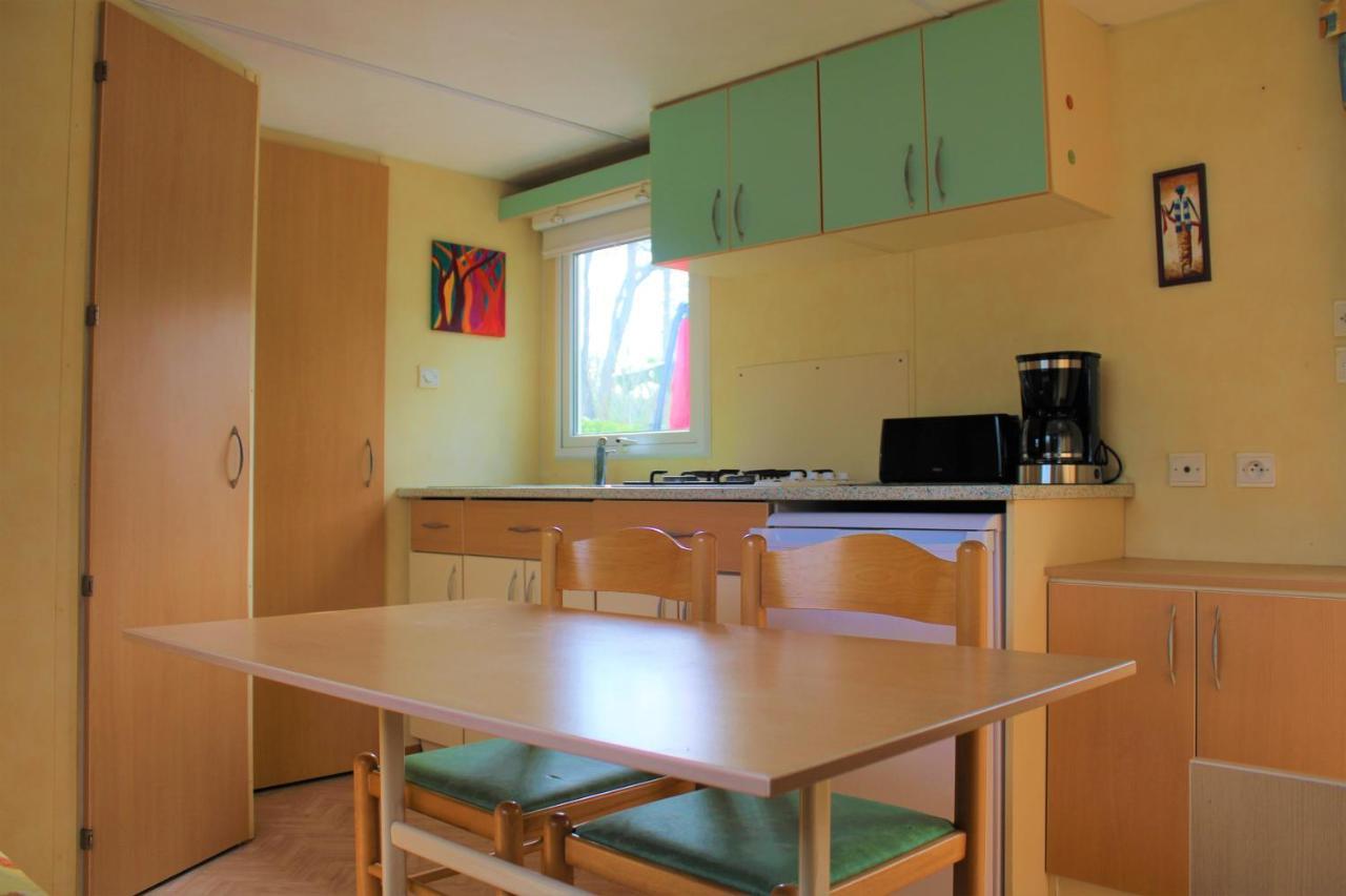 Camping Vert Lavande Belmont-sur-Rance Exterior foto