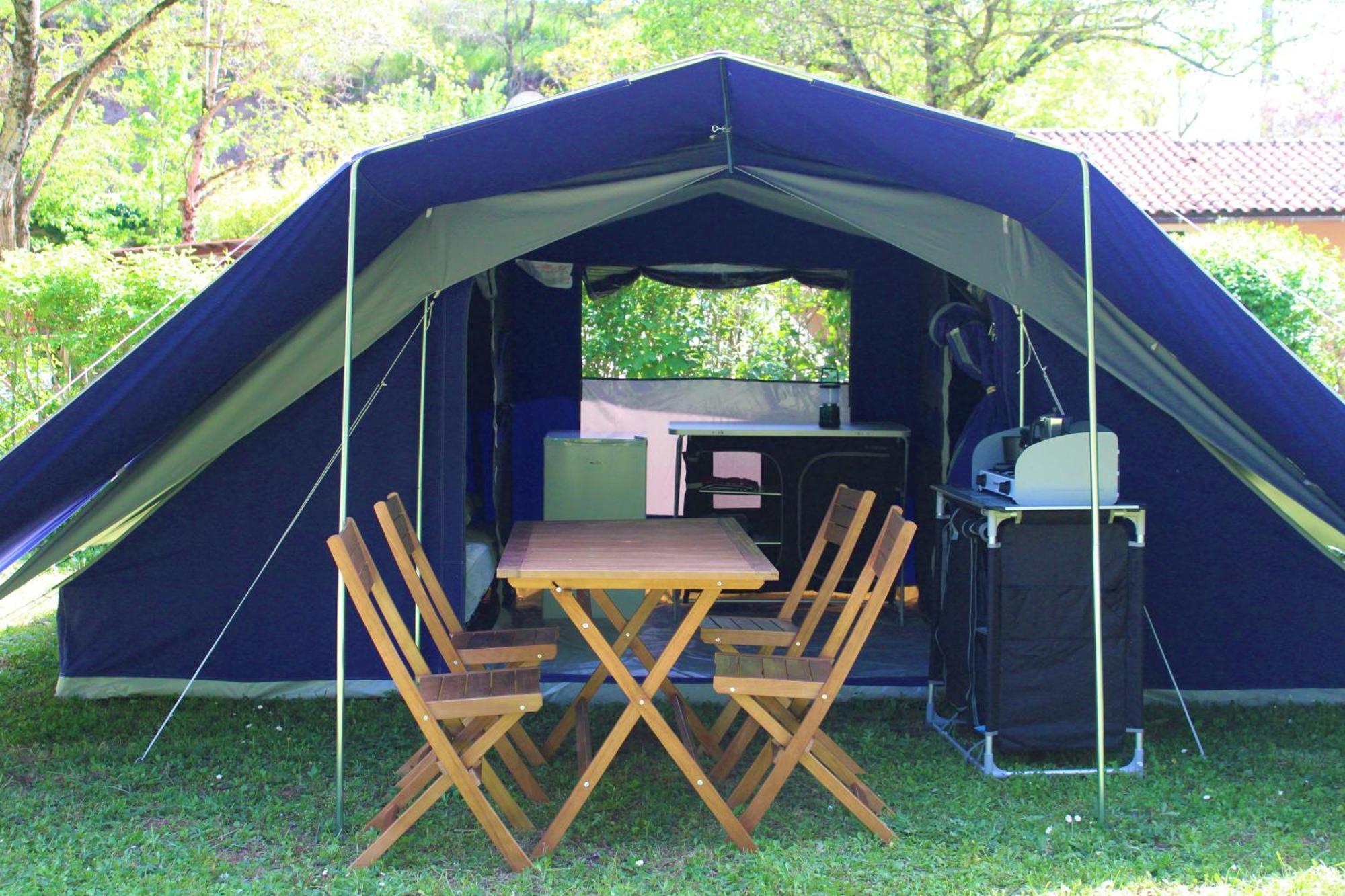 Camping Vert Lavande Belmont-sur-Rance Exterior foto